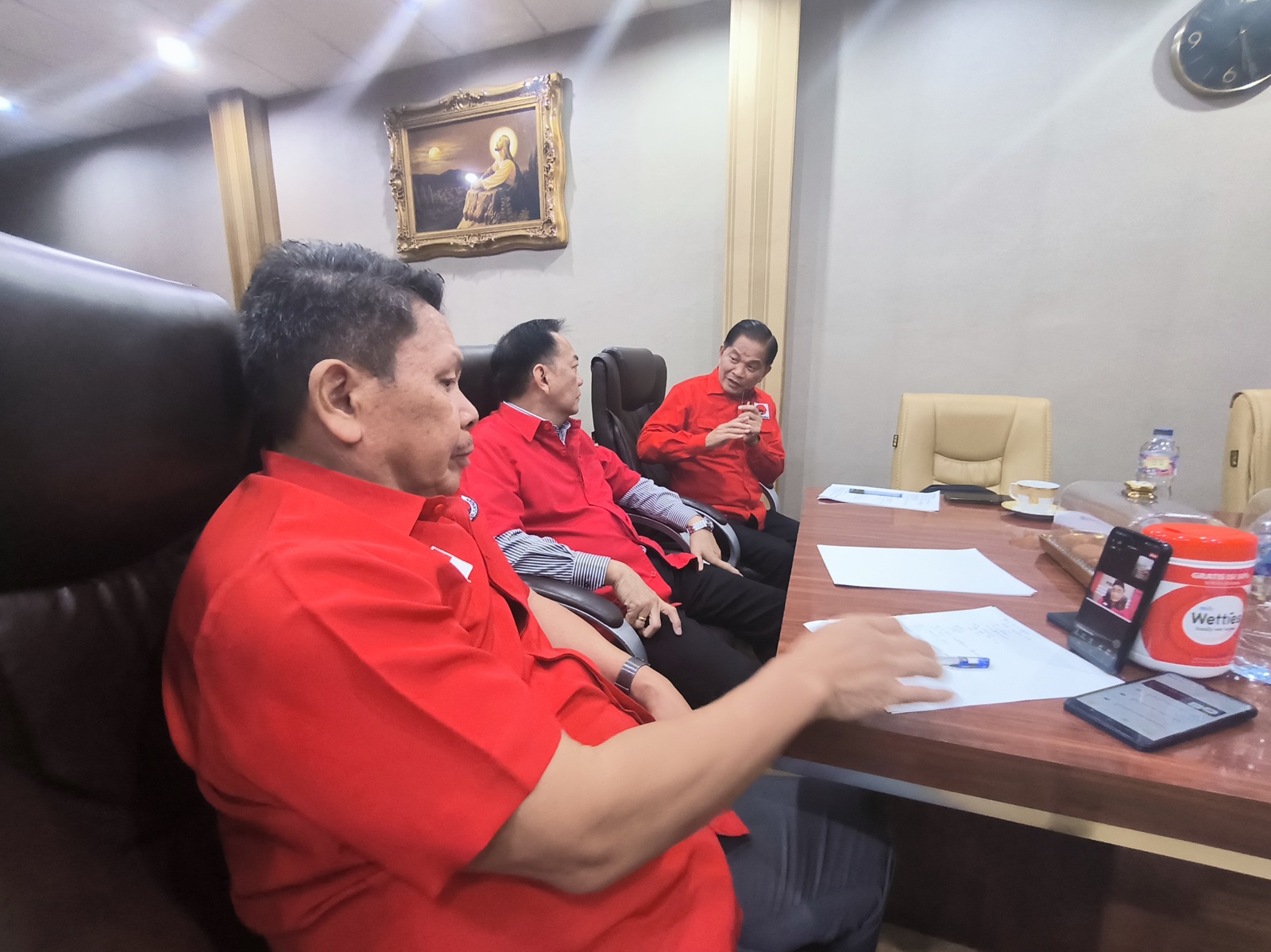 DPC PDI Perjuangan Kota Tomohon Ikuti Sekolah Partai tentang Tata Kelola, Keuangan, Perpajakan, dan Coretax